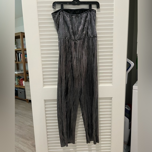 Silver & Black Metallic Strapless Jumpsuit - Picture 3 of 3